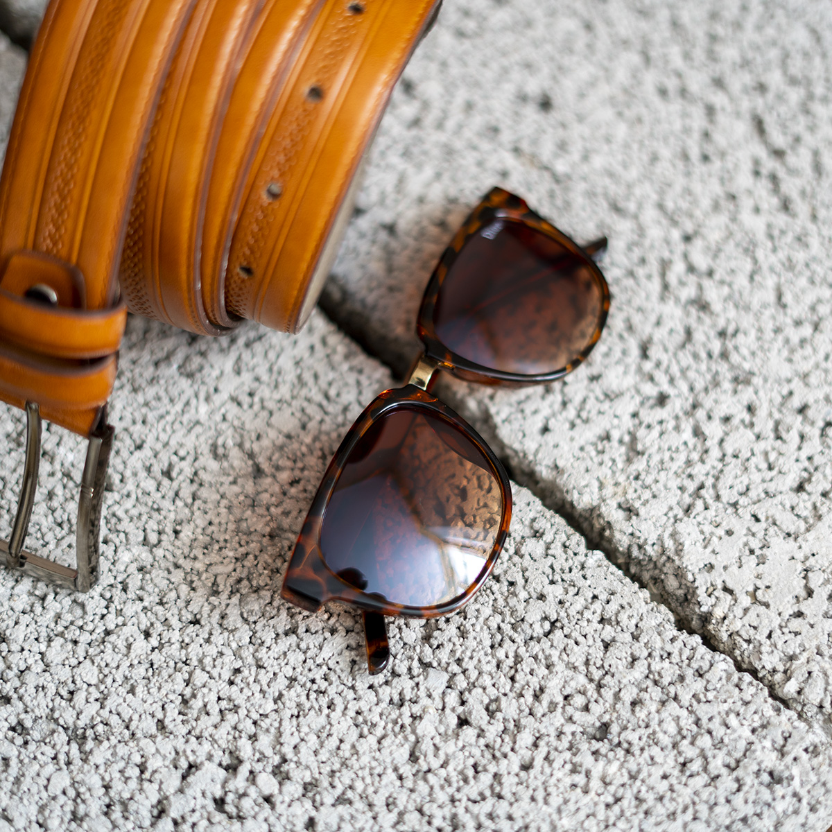 عينك افتابي DIOR مدل SUN