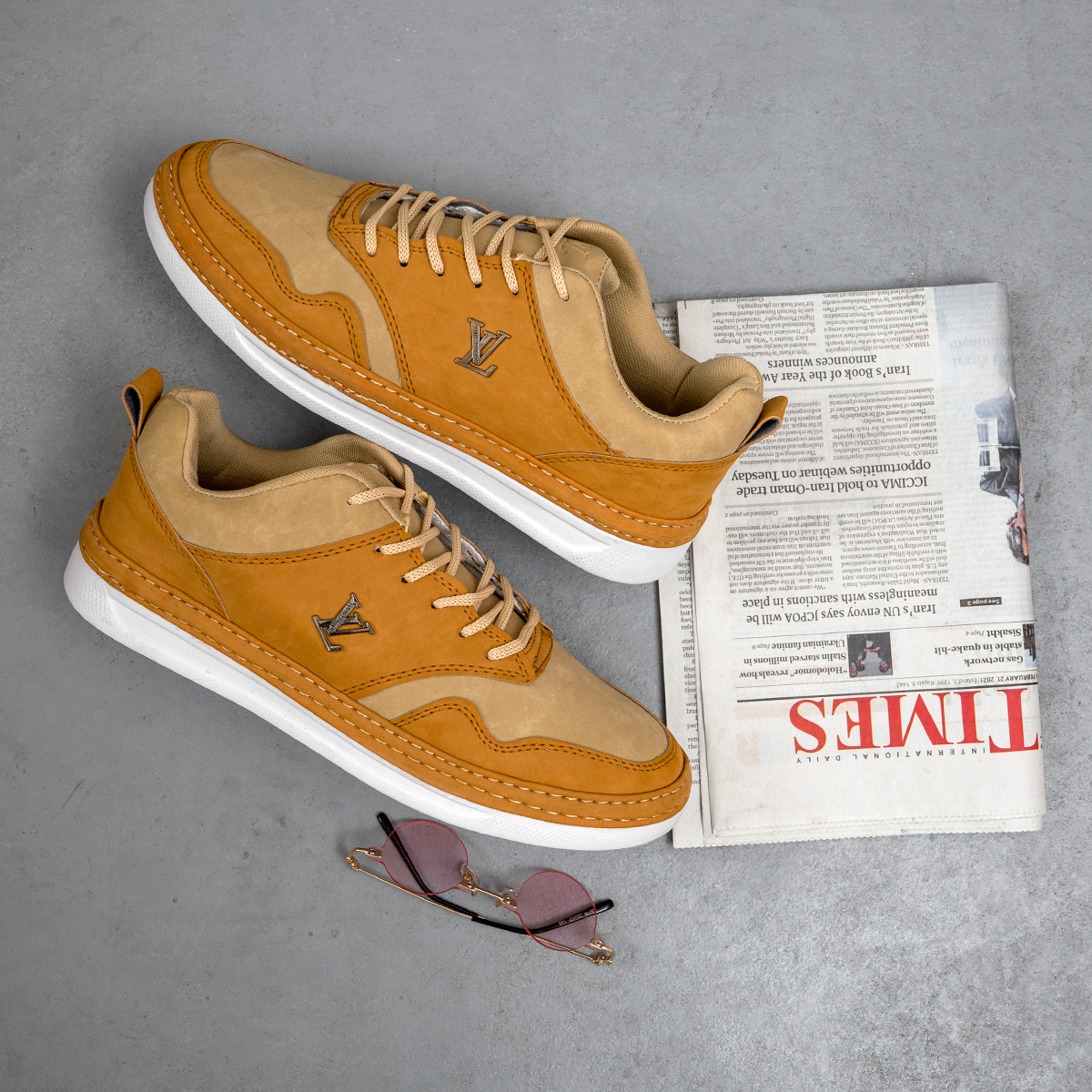 کفش LV مردانه عسلی مدل Amery