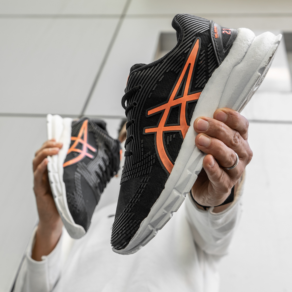 کفش ورزشی اسیکس مردانه مشکی مدل JAVER