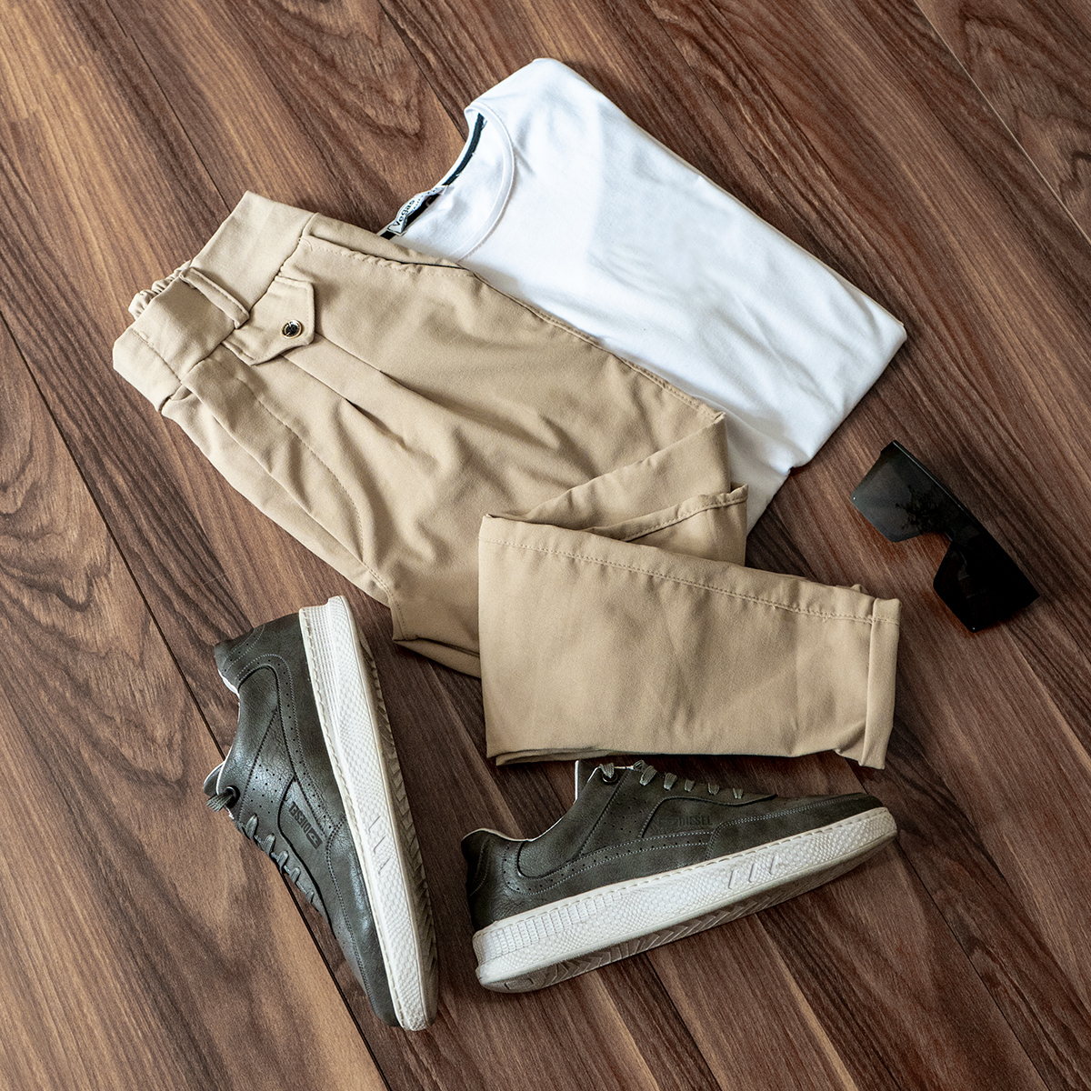 شلوار مردانه کرمی مدل Aflak