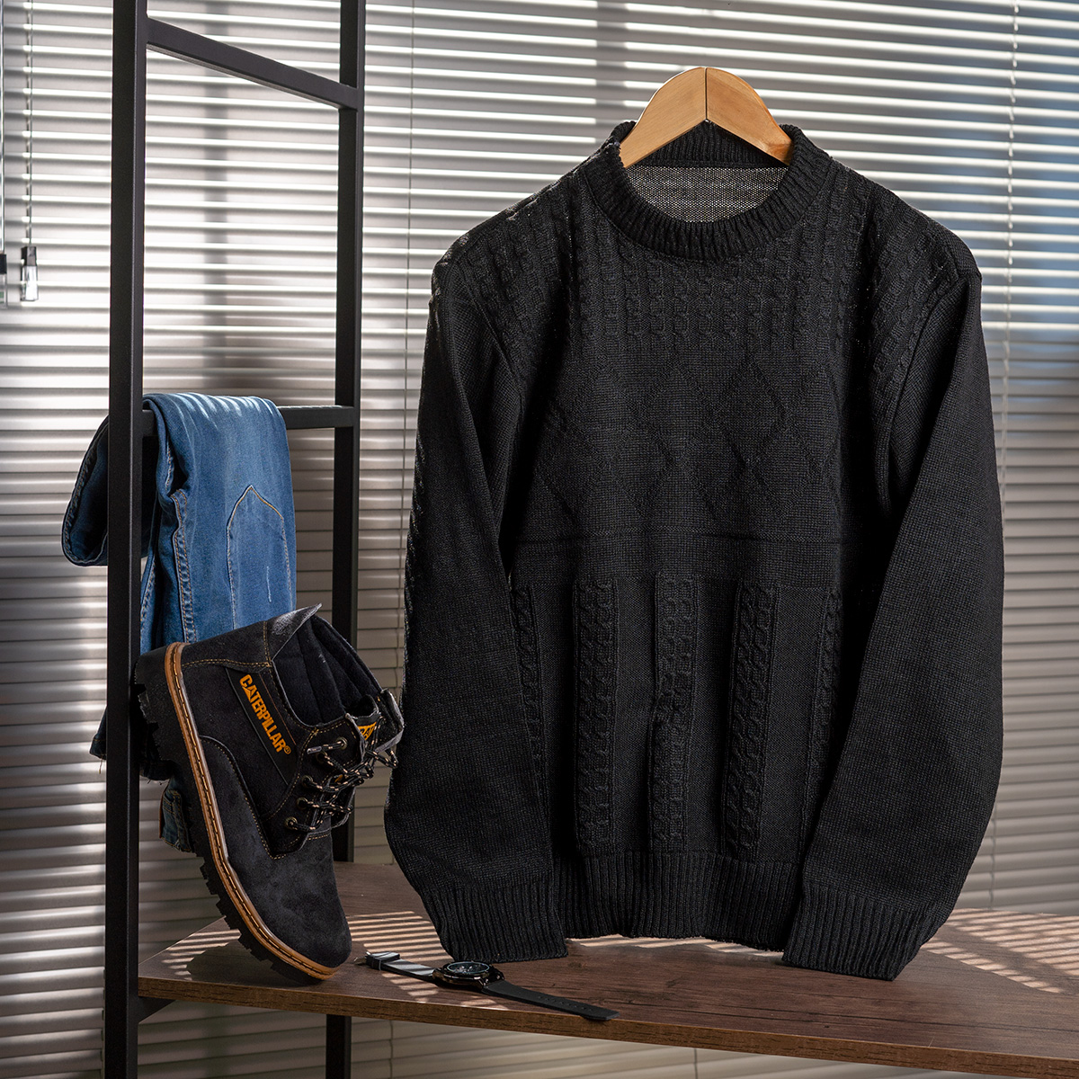 پلیور بافت یقه گردمردانه مشکی مدل Yoram