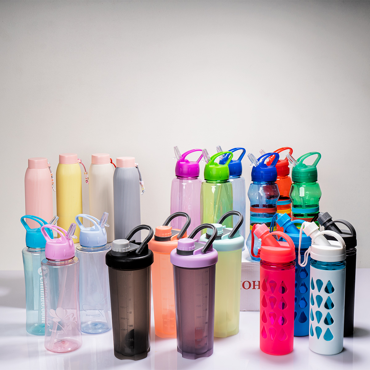 قمقمه آب صورتی مدل اشک