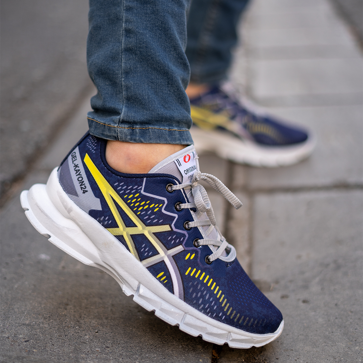 کفش مردانه اسیکس سرمه ای زرد مدل dahak