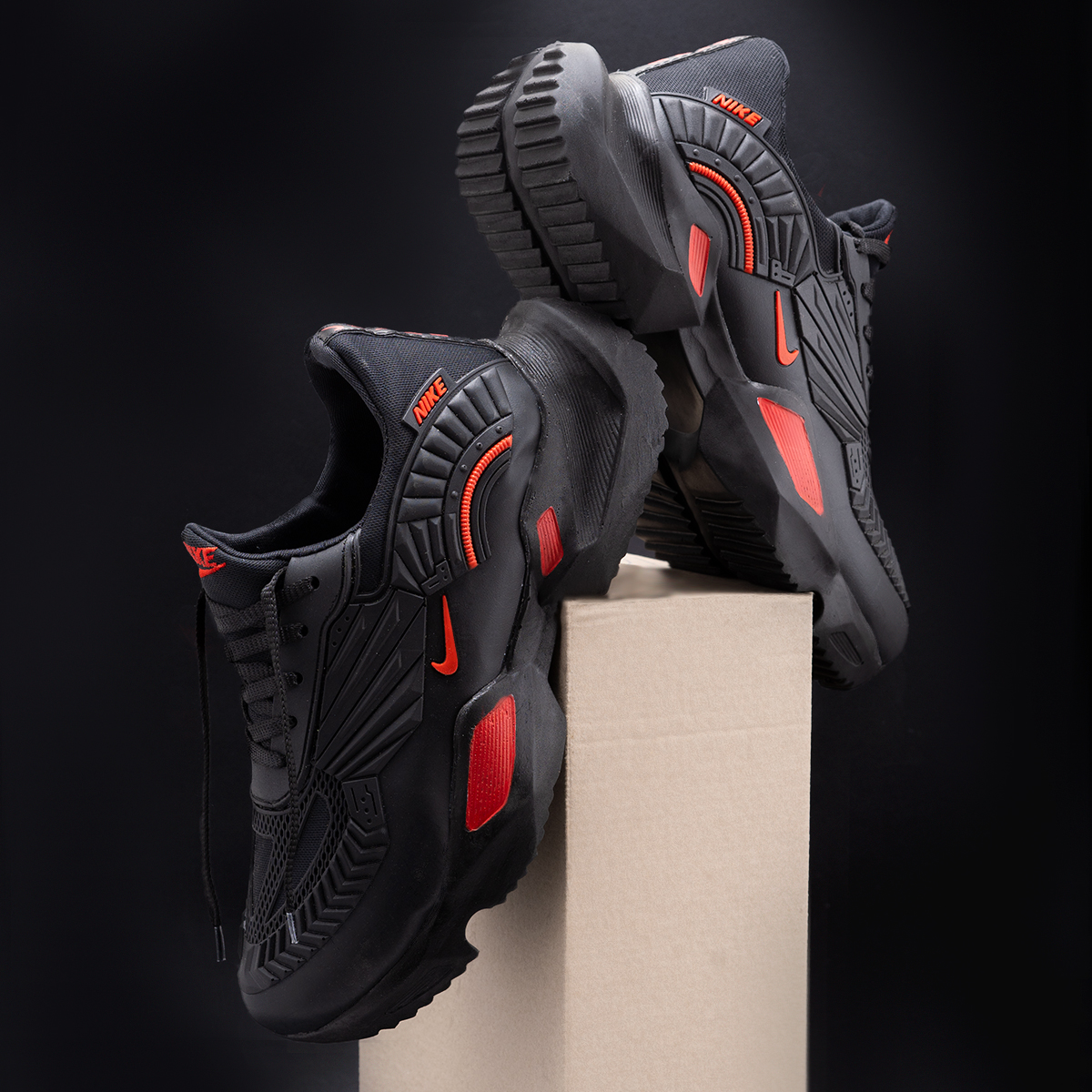 کفش مردانه نایک مشکی قرمز مدل FANTON