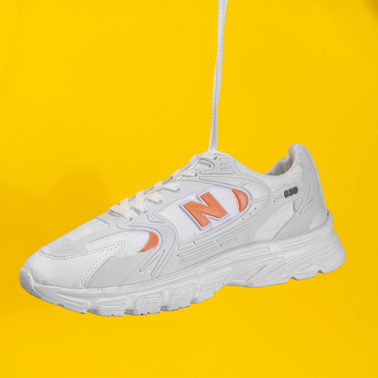 کفش ورزشی نیوبالانس زنانه سفید نارنجی مدلMelika