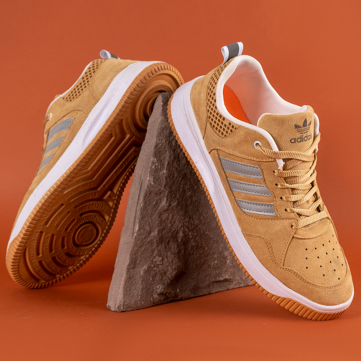 کفش تخت مردانه کرم مدل Tishin