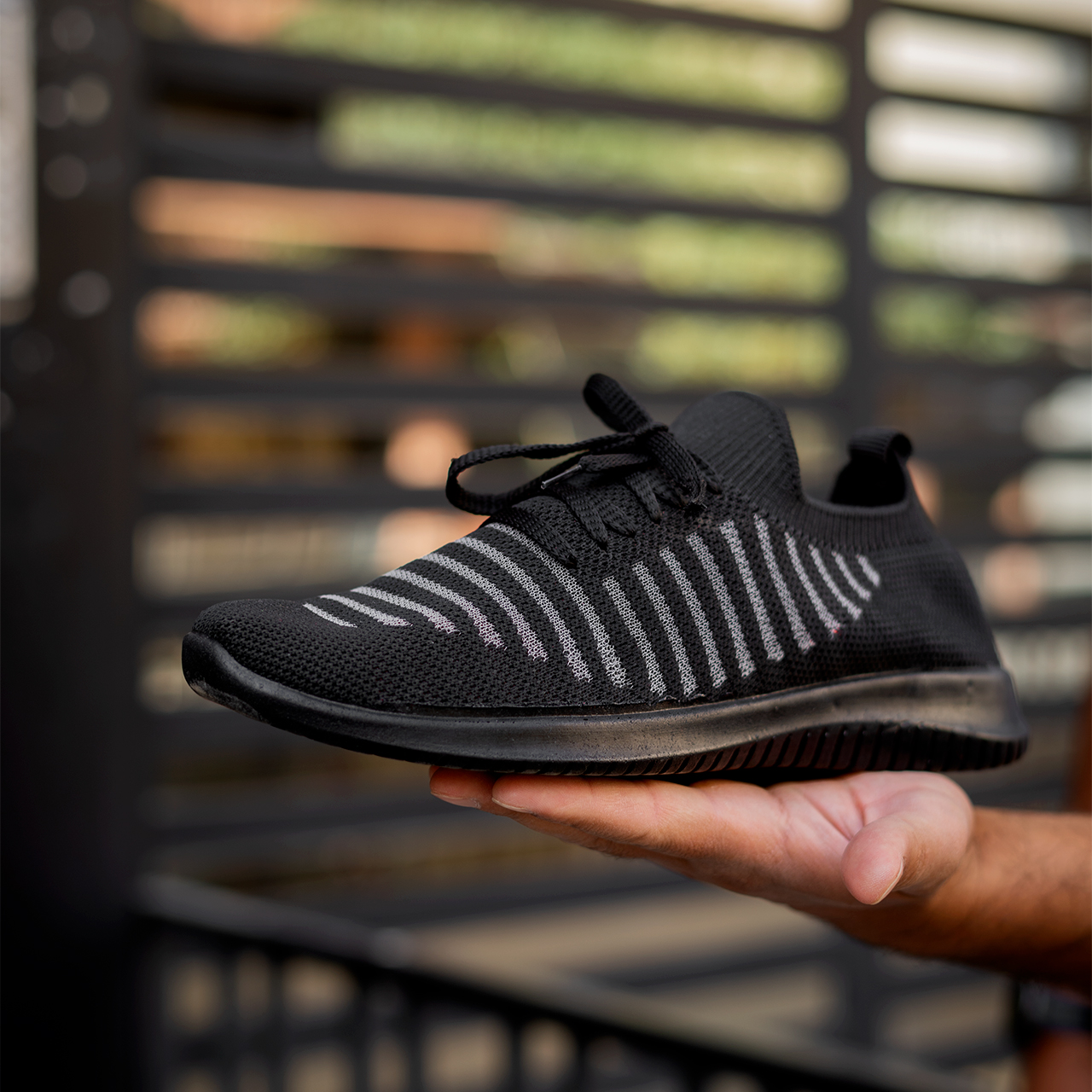 کفش ورزشی مردانه راه راه مدل G2000