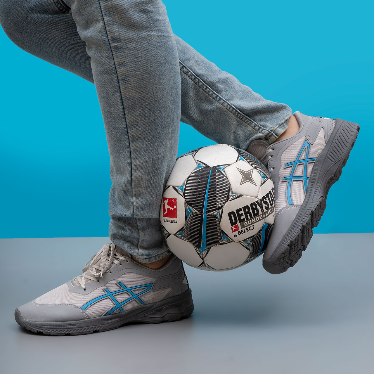 کفش ورزشی طوسی آبی زیره طوسی مردانه مدل Rail