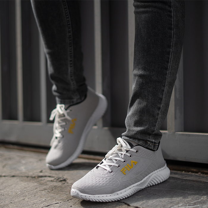 کفش ورزشی مردانه(T) فیلا طوسی مدل Nanook