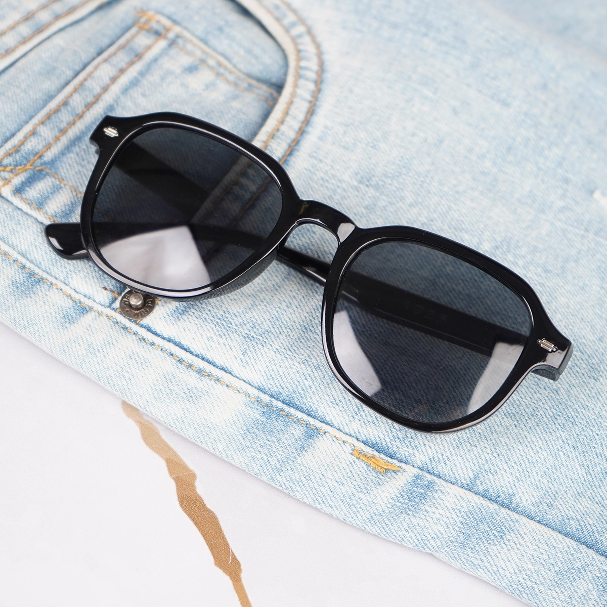 عینک آفتابی مشکی rumanah مدل Rk90