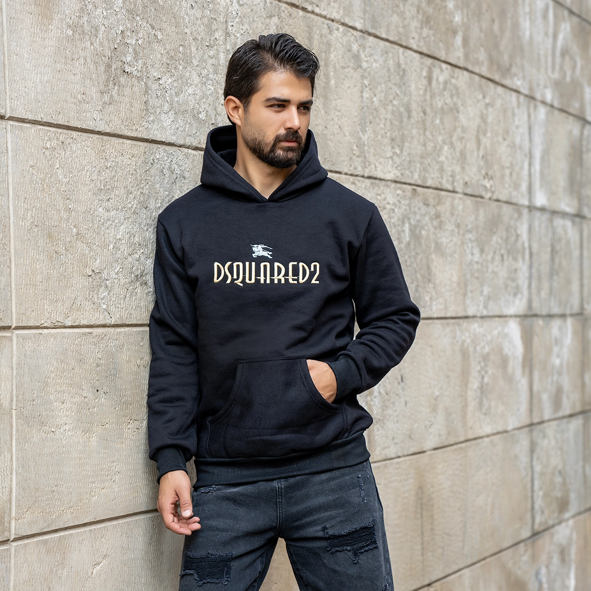 هودی مردانه مشکی DSQUARED2 مدلBehrad