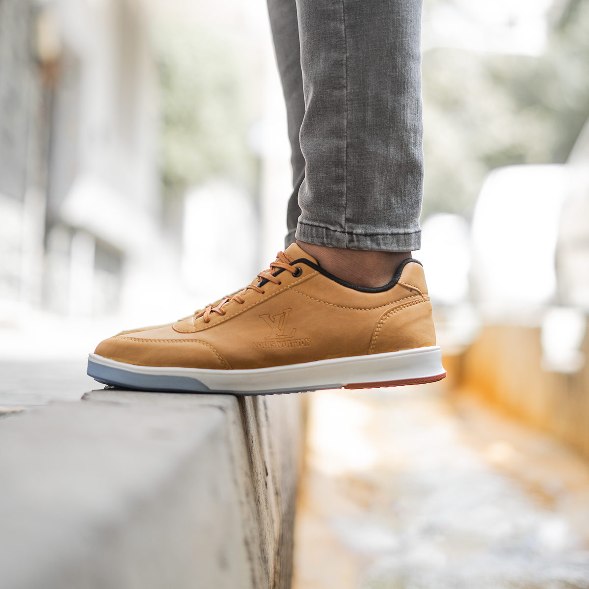 کفش مردانه LV خردلی مدل Norman