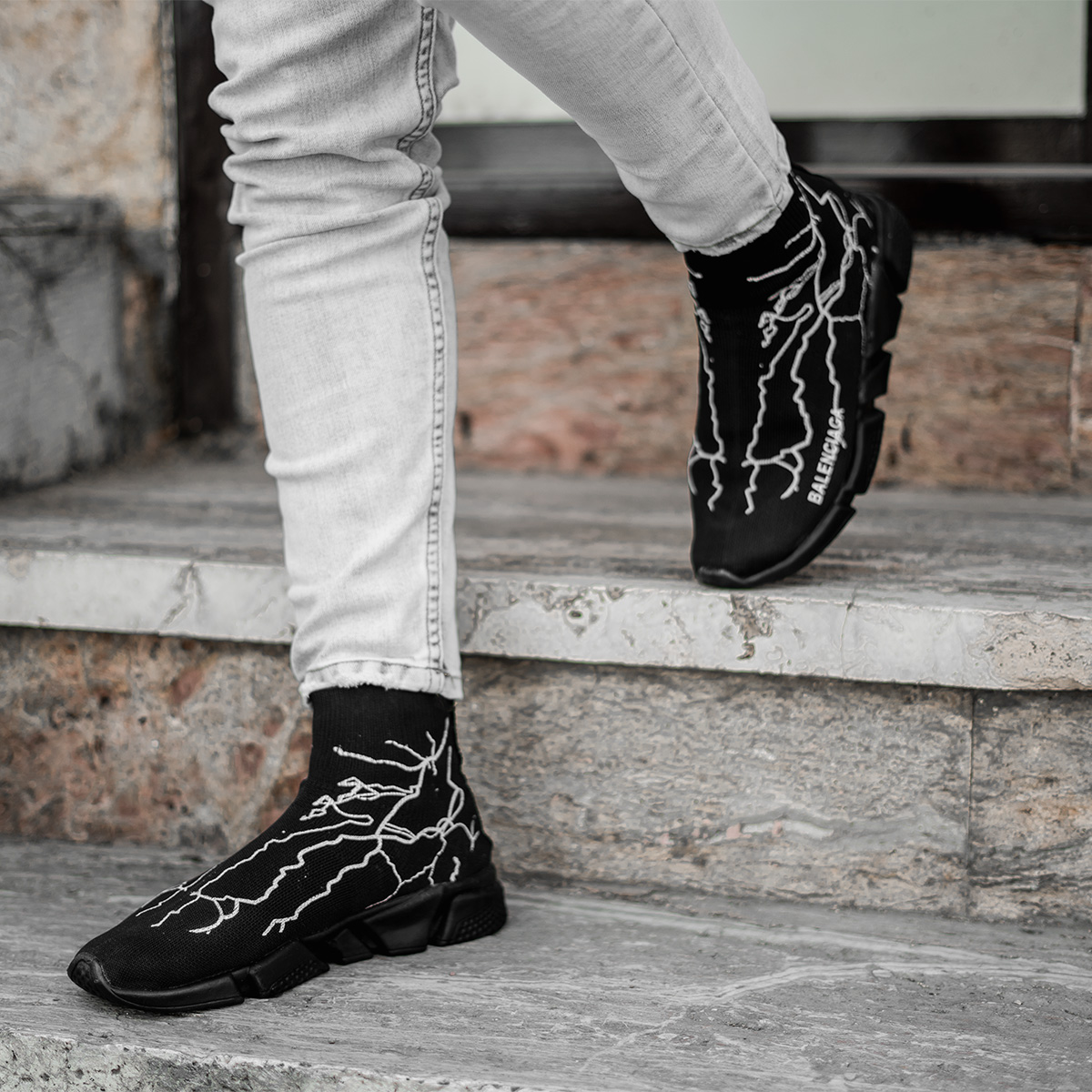 کفش ورزشی Balenciagaمردانه مشکی مدلAgras