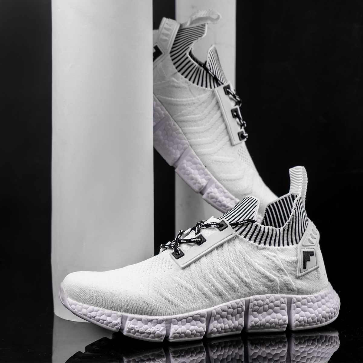 کفش ورزشی مردانه سفیدمدل zebra